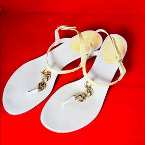 Gucci Shoes - GUCCI Patent Leather Off white yellow Chain Sandal Gucci Shoes - GUCCI Patent Leather Off white yellow Chain Sandal